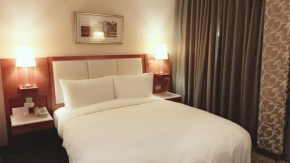 Elegance Hotel